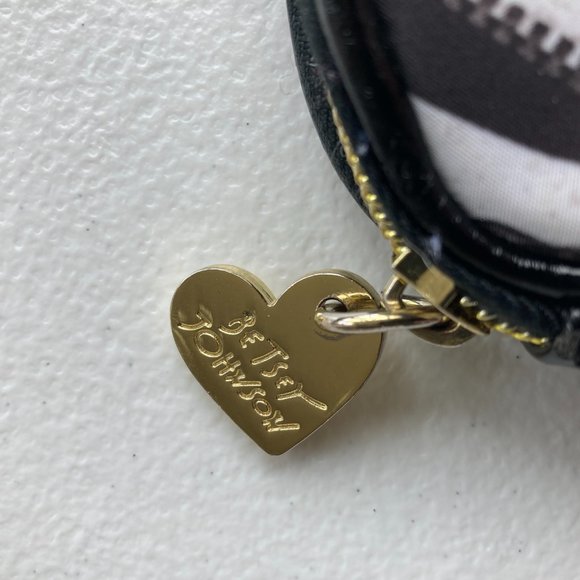 Betsey Johnson Zippered Padded Tablet Travel Case - Picture 6 of 9